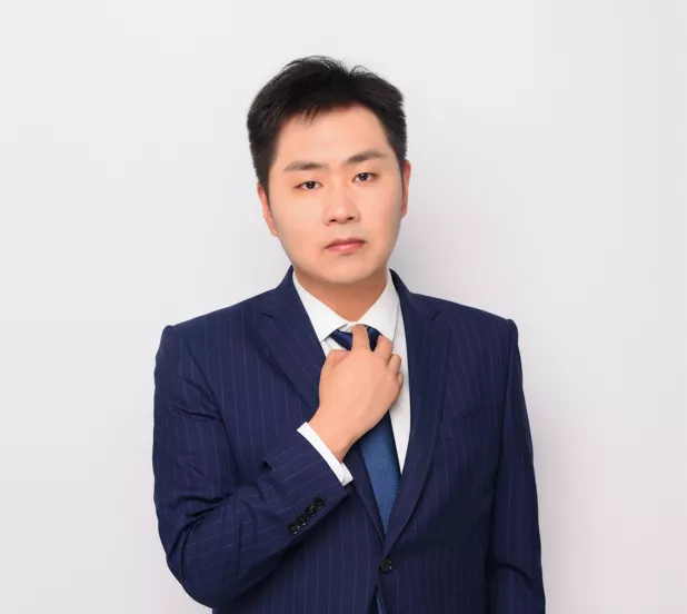 陆一凡/专职律师
